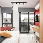 Houseloft Mondrian Campus